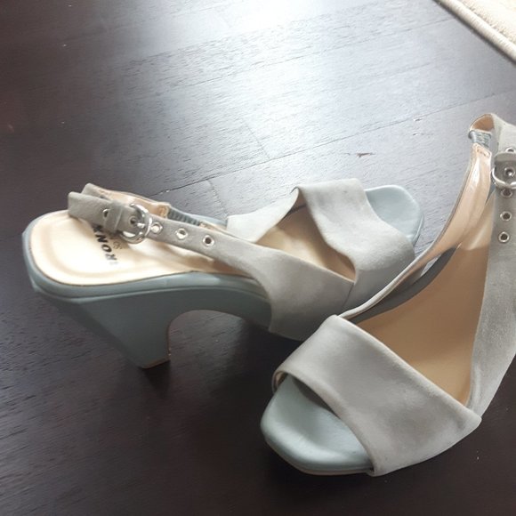 Leather Sandals - Picture 3 of 3